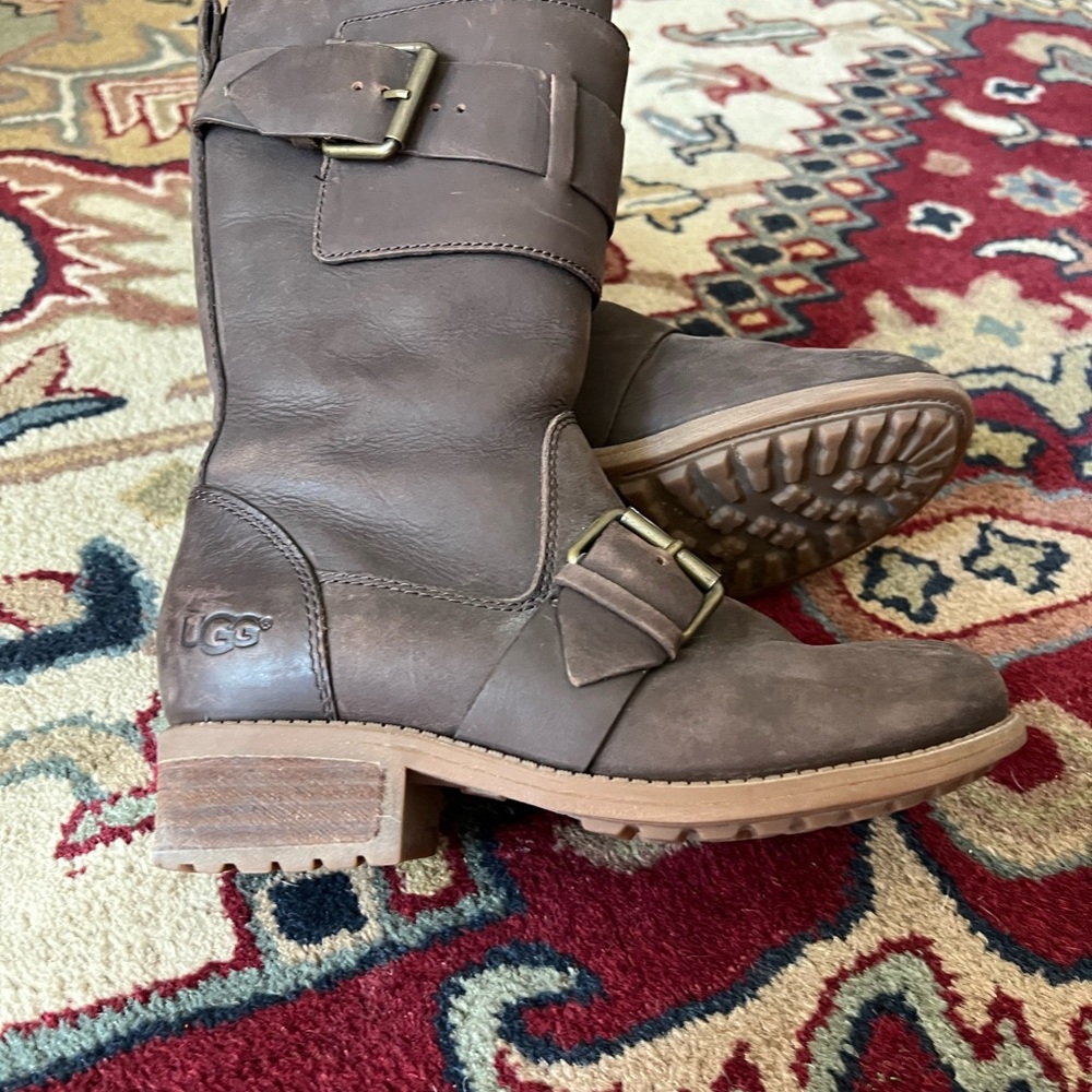 UGG Women's Tan Leather Winter Boots